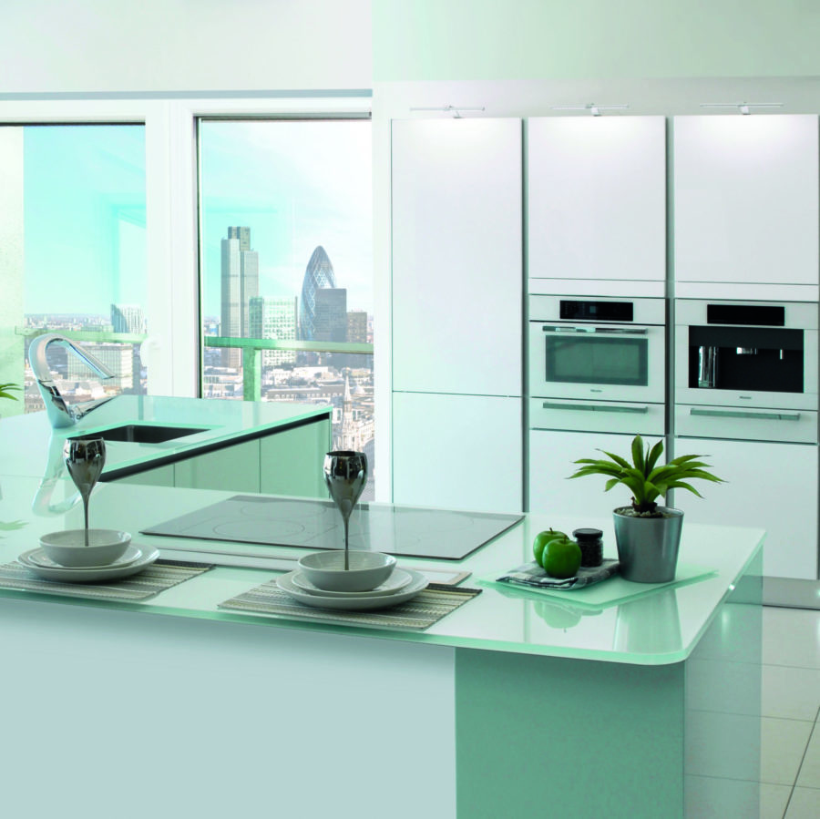 Ballingsl V International Paula Rosa Manhattan   J19 Gloss White Kitchen Corrected M Scaled E1618217919535 900x899 